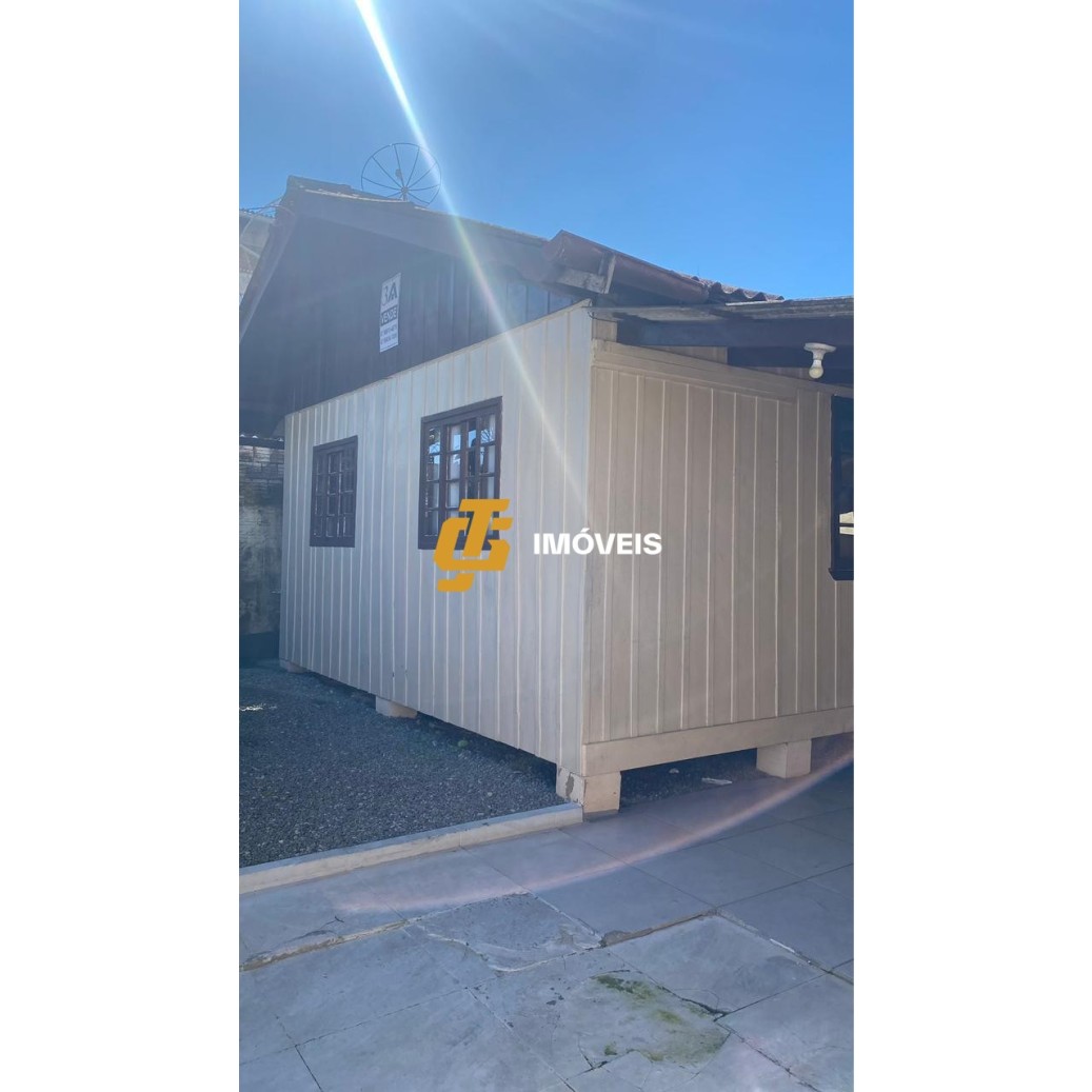 Casa à venda com 3 quartos, 265m² - Foto 2